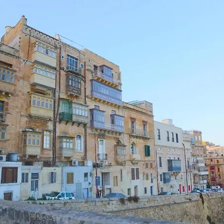 V86 - Luxury Boutique St Ursula Valletta