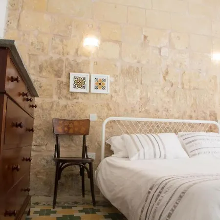 V86 - Luxury Boutique St Ursula *