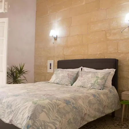 Apartment V86 - Luxury Boutique St Ursula *
