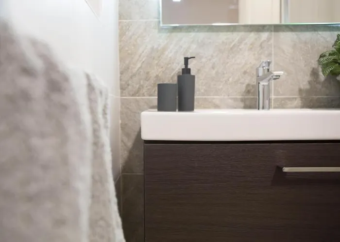 V86 - Luxury Boutique St Ursula Appartement