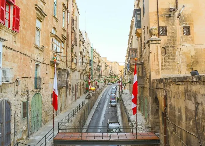 V86 - Luxury Boutique St Ursula